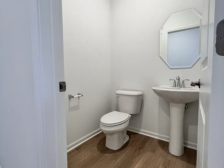 612 Cassia Ct — Photo 11