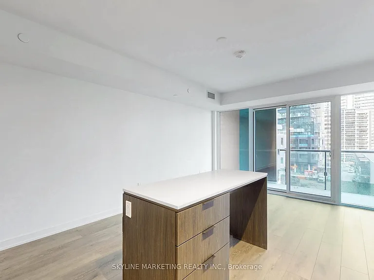 117 Broadway Ave #509 — Photo 16
