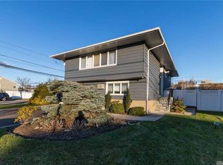 3331 Lawrence Ave, Oceanside, NY 11572