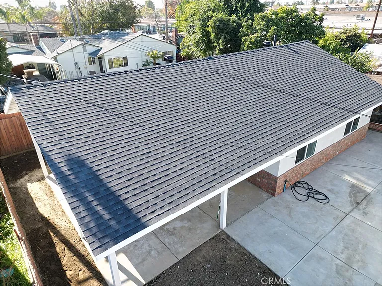 917 W Flora St #917B — Photo 20