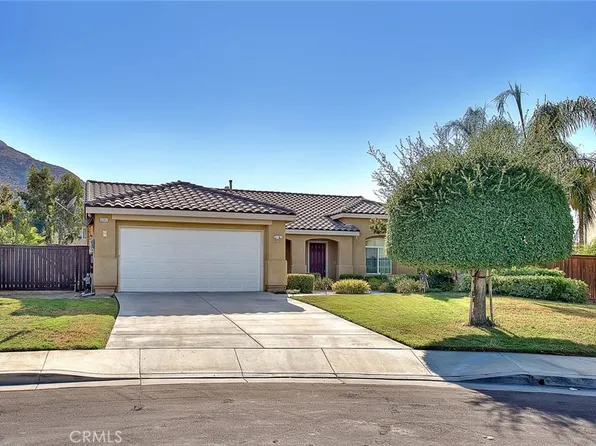 32917 Autumn Wood Cir, Lake Elsinore, CA 92530