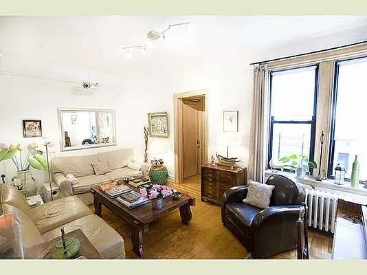 Sold by Stribling | media 9