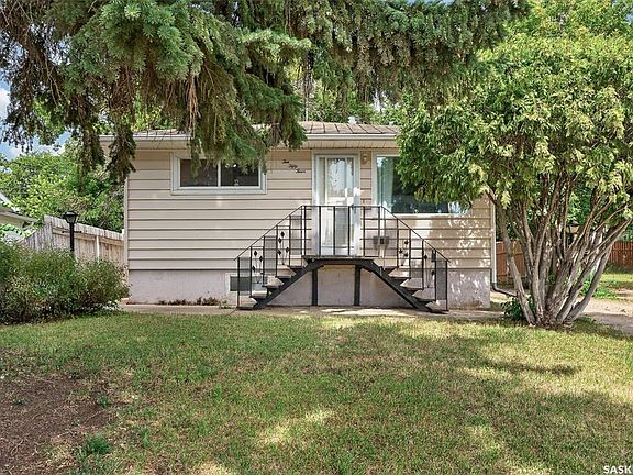 2nd image of 1054 Stadacona STREET W