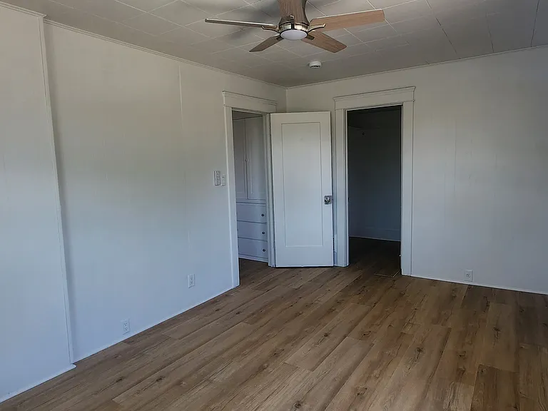 370-372 G St #370 — Photo 16