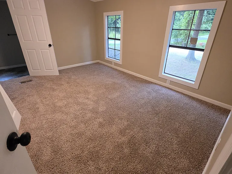 212 Long Creek Dr — Photo 5