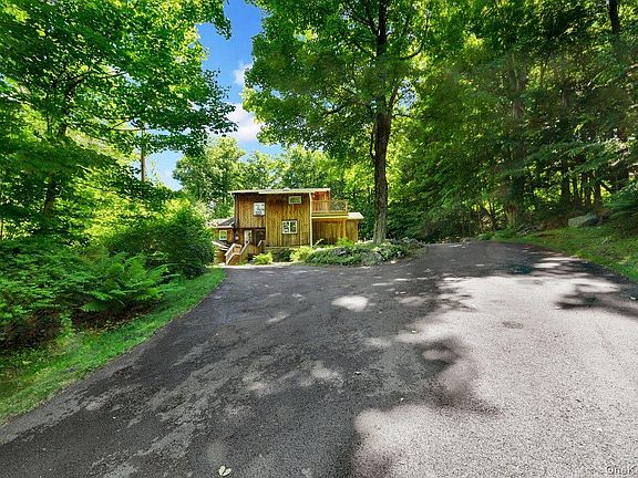 3rd image of 86 Dean Road
