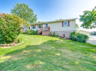 8156 Glenburn St NW, North Canton, OH 44720