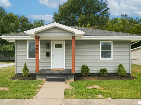 906 N Logan St, Marion, IL 62959