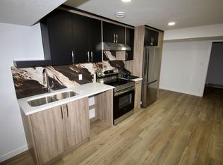 8866 Carson Way SW #BASEMENT, Edmonton, AB T6W5H8