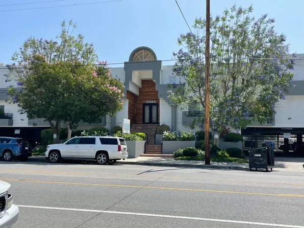 Chateau Canoga Apartments