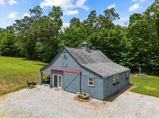 100 Croff Ln, Mc Ewen, TN 37101