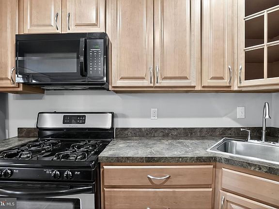4th image of 5232 Gramercy Dr
