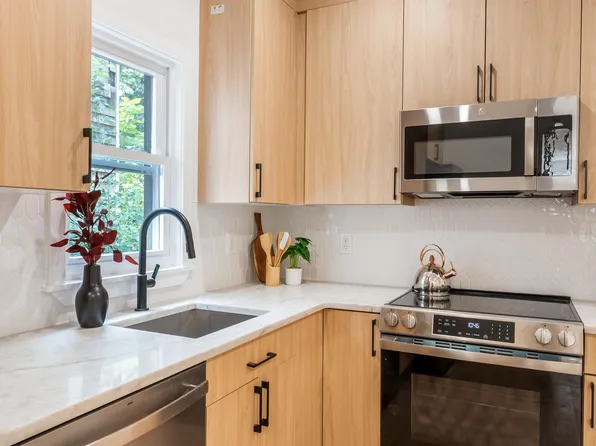 171 Summit Avenue image 12 of 35