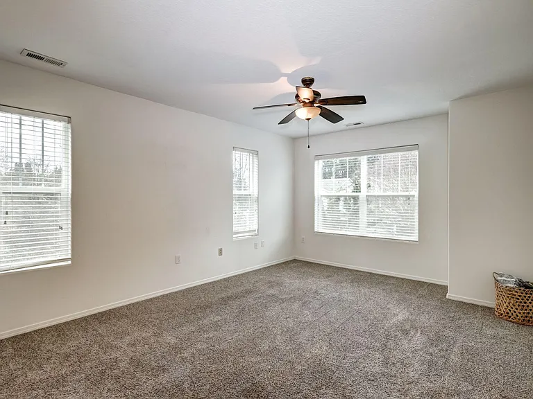 1274 NW 7th Ave — Photo 12