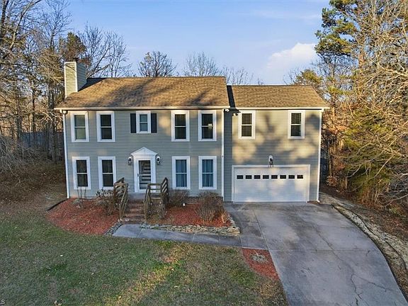 2nd image of 156 Cedar Bluff Ct