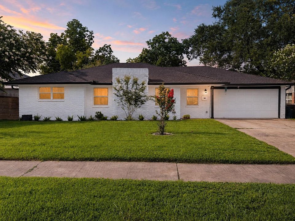 1st image of 4621 Briarbend Dr