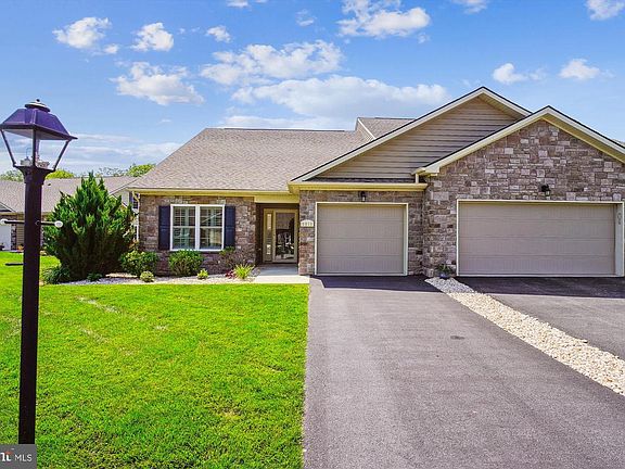 3rd image of 9616 Cobble Stone Ct