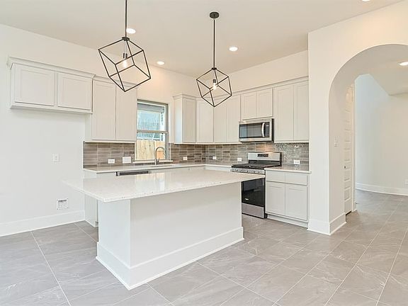 5th image of 7207 Winterberry Glen Ln