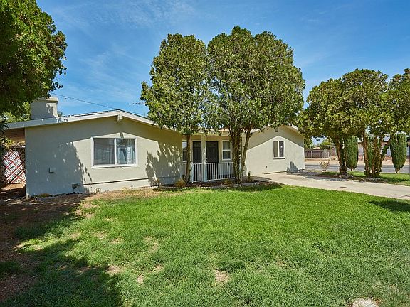 3rd image of 15742 La Cubre Dr