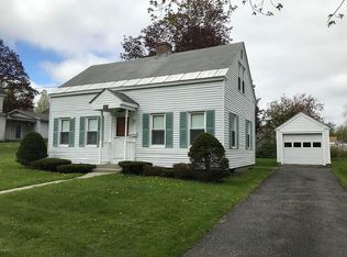 27 Kemp Ave, North Adams, MA 01247