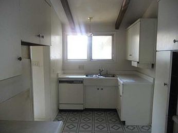 3rd image of 4322 Marvin Dr