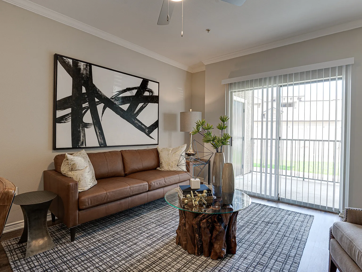 Highland Luxury Living — Photo 4