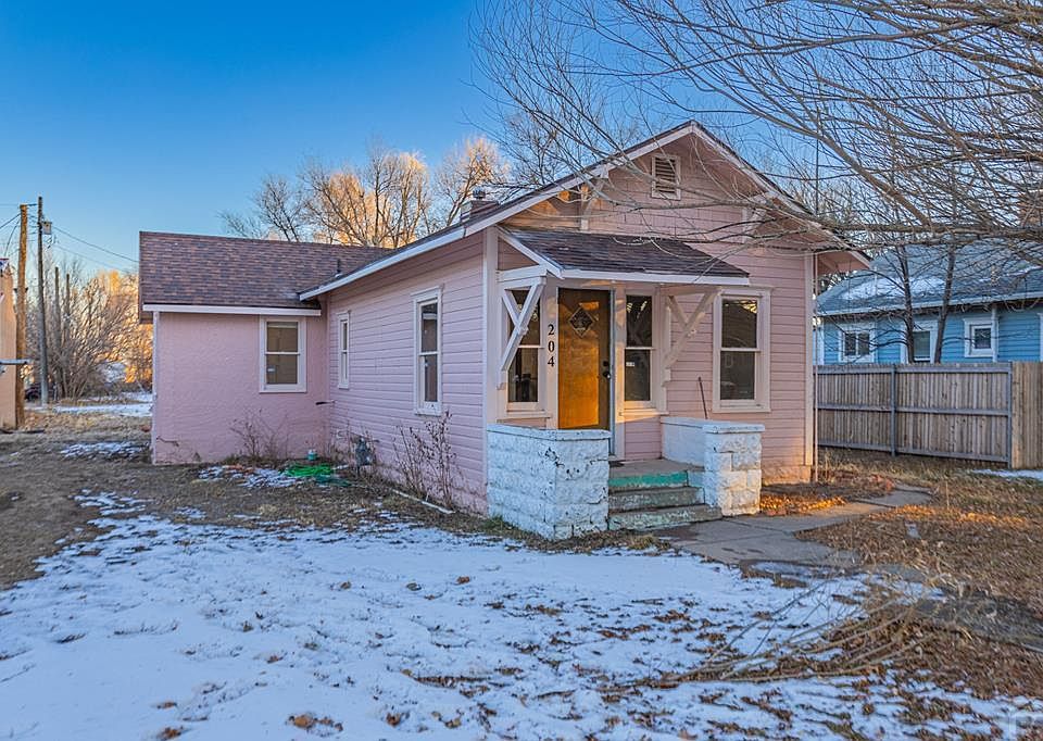 1st image of 204 S Beaty Ave