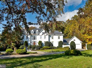 11108 S Glen Rd, Rockville, MD 20854