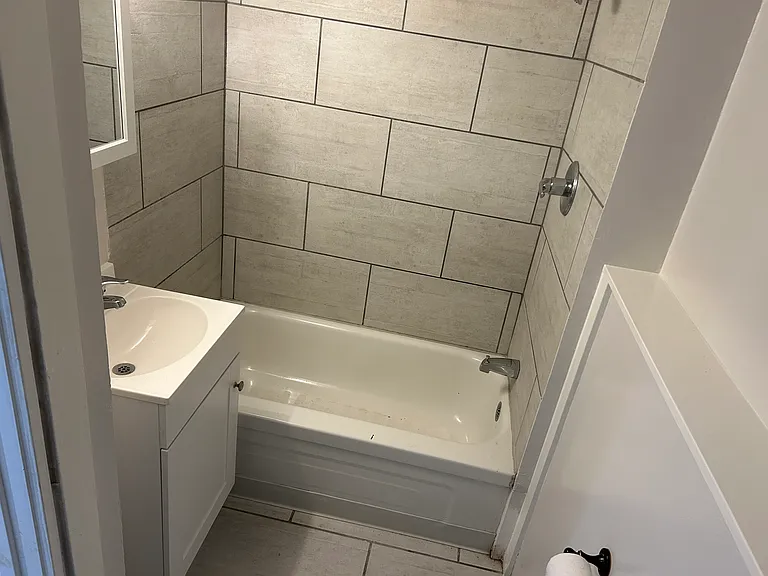 2319 Boylston Ave E #A — Photo 15