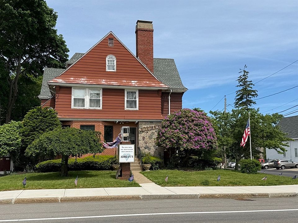 1st image of 140 Pleasant St