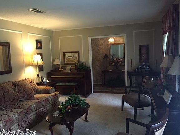 2nd image of 2400 Forest Knoll Dr