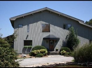 576 Island View Dr, Friendsville, TN 37737