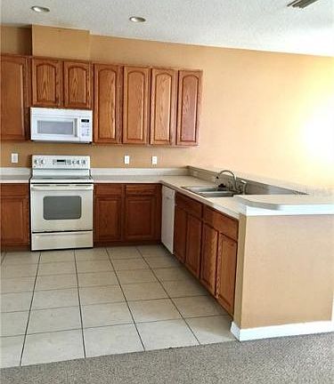 3rd image of 11223 Creek Haven Dr