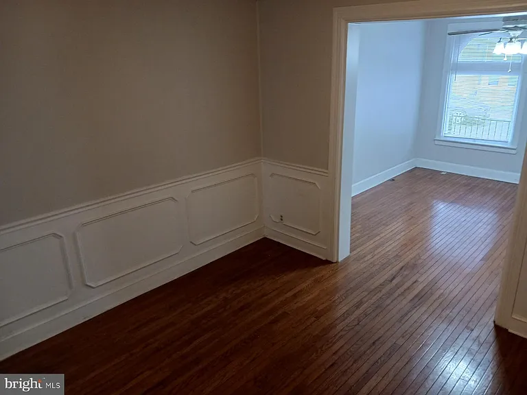 443 N Mulberry St — Photo 7