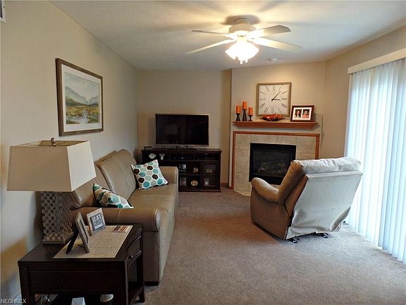 4th image of 6764 Fox Crossing Ct