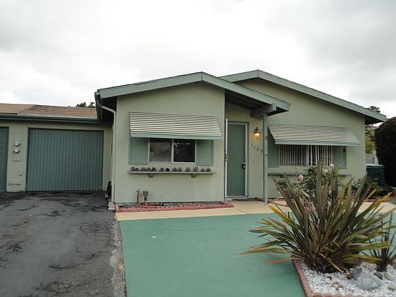 3rd image of 3290 Calle Osuna