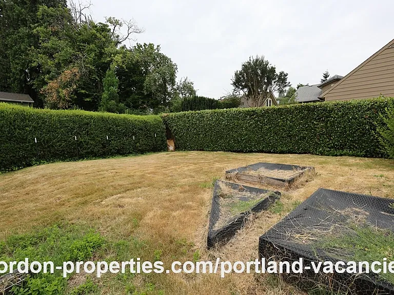 3815 SE 11th Ave — Photo 42