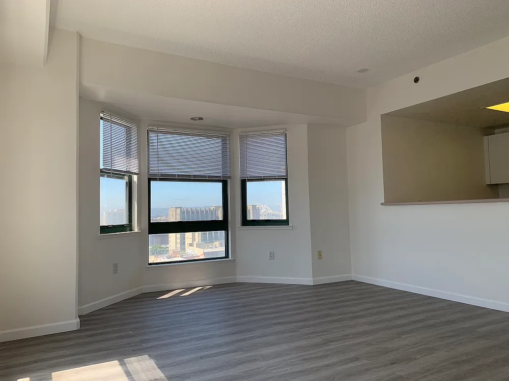 1 bed, 581 sqft, $2,300 — Photo 3