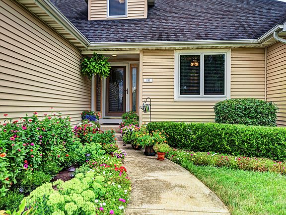 2nd image of 1141 Fairchild Dr