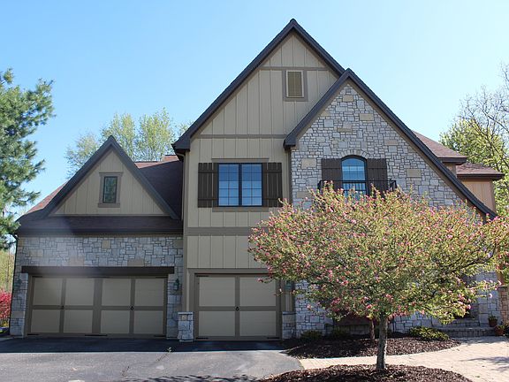 2nd image of 1364 Nottinghill Ct SE