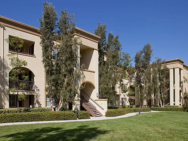 Oak Glen Apartment Homes — Photo 15