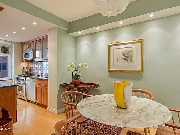 4th image of 25 Sutton Pl S APT 14H