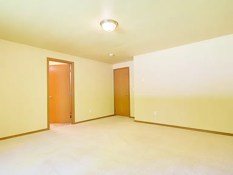 404 Sycamore Rd — Photo 15