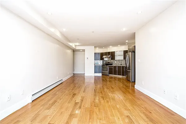 Sold by Remax Edge | media 10