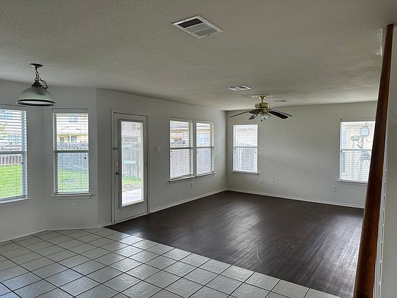 5th image of 4913 Donegal Bay Ct