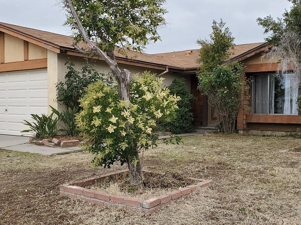 FRONT HOUSE