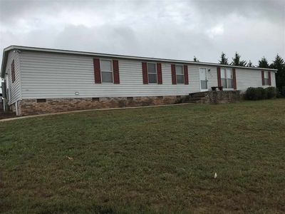 764 Wilkins Rd, Campobello, SC, 29322