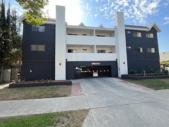 2nd image of 420 W Windsor Rd APT 8