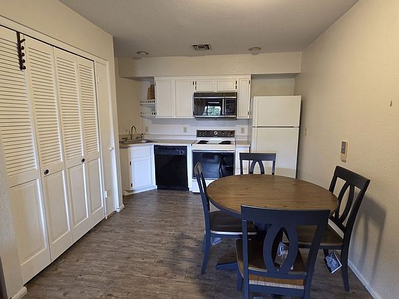 5th image of 1072 Tower Butte Rd