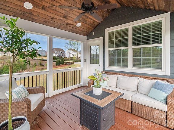 3rd image of 3013 Hudson Mill Dr